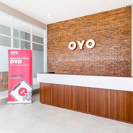Super Oyo 360 Mangaan Residence Medan Exterior photo