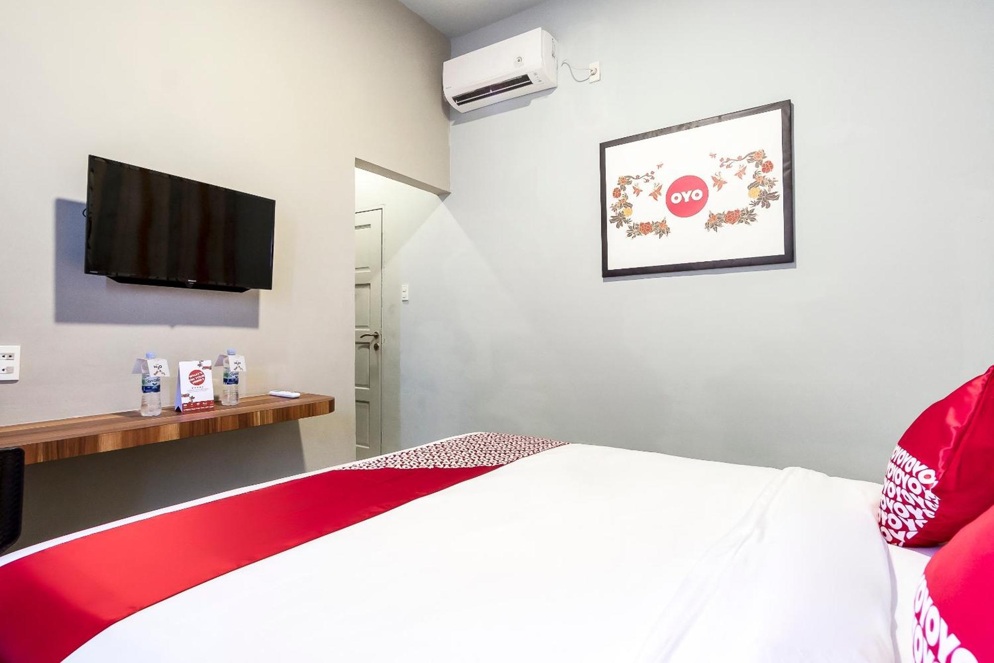 Super Oyo 360 Mangaan Residence Medan Exterior photo